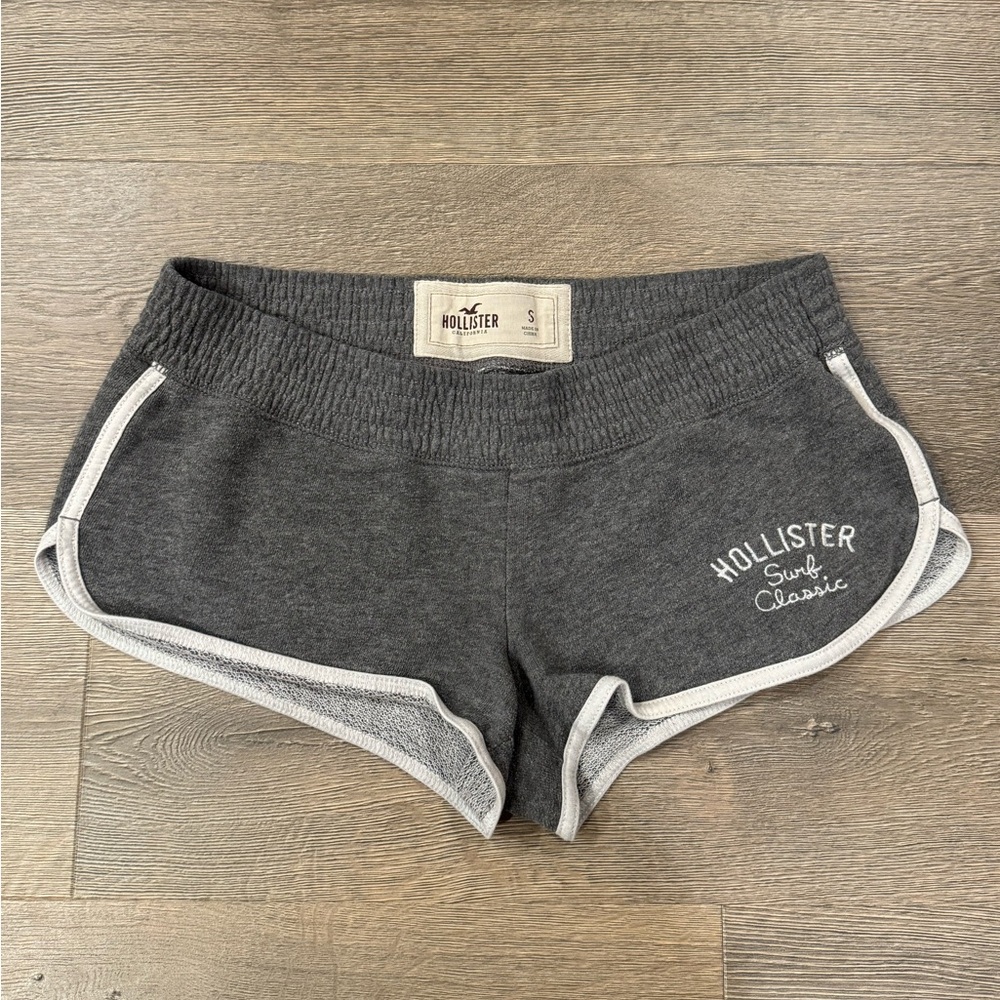 Hollister Y2K French Terry Micro Lounge Sweatshorts Heather Grey White 2000s